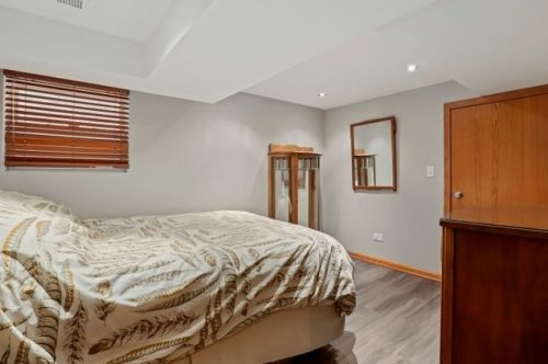 5340 Cullom Ave, Chicago IL 60641-1313 exterior