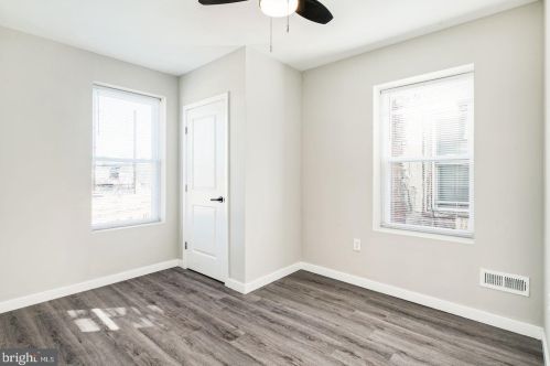 1039 51 St, Philadelphia PA 19143-4213 exterior