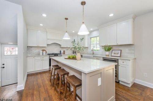 18 Kensington Ter, Maplewood NJ  07040-1323 exterior