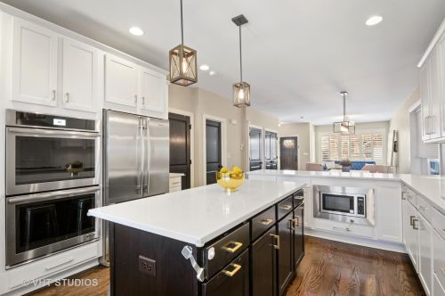 3320 Hamilton Ave, Chicago IL 60636-1018 exterior