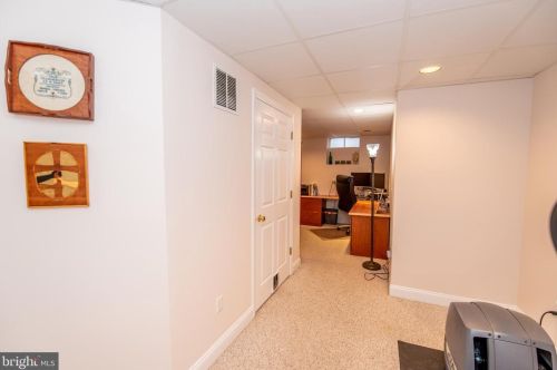 607 Sayre Dr, Princeton NJ 08540-5859 exterior