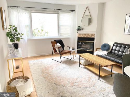 1231 Kater St, Philadelphia PA 19147-1817 exterior