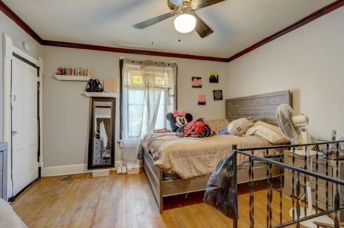 2446 Burrell St, Milwaukee WI 53207-1521 exterior