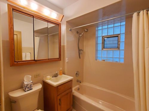 2930 Kilpatrick Ave, Chicago IL 60652-2025 exterior