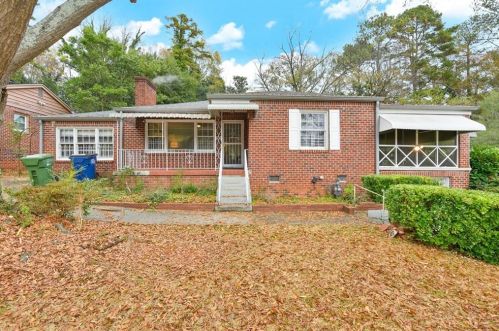 1766 Brewer Blvd, Atlanta GA  30310-4750 exterior