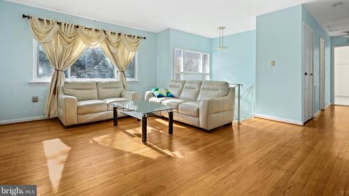 822 Malibu Dr, Silver Spring MD 20901-3648 exterior