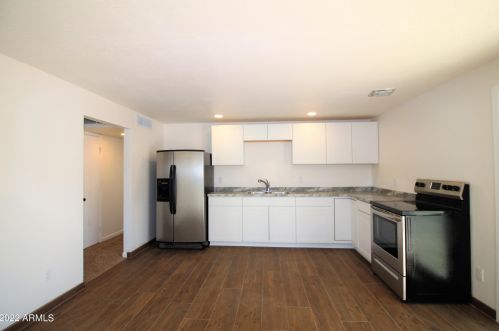 4109 Captain Dreyfus Ave, Phoenix, AZ 85032-6720