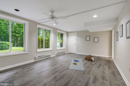 1633 Martha Ter, Rockville MD 20852-4133 exterior