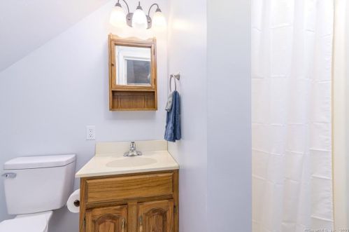 434 Putnam Pike, Killingly CT 06241-1608 exterior