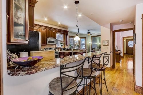 4017 Springfield Ave, Chicago IL 60618-1916 exterior