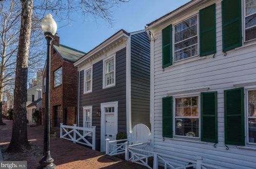 3522 P St, Washington DC  20007-2617 exterior