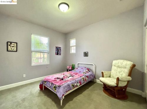 5236 Montecito Dr, Concord CA 94521-5507 exterior