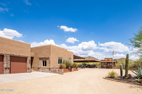 40115 3rd St, Phoenix AZ  85086-8606 exterior