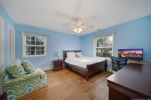 148 Norwalk Rd, Norwalk CT 06850-4406 exterior