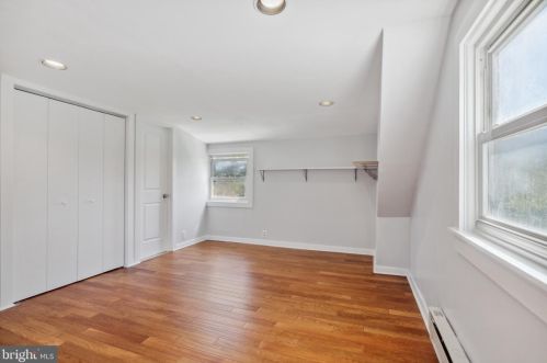 13 Dorann Ave, Princeton NJ 08540-3906 exterior