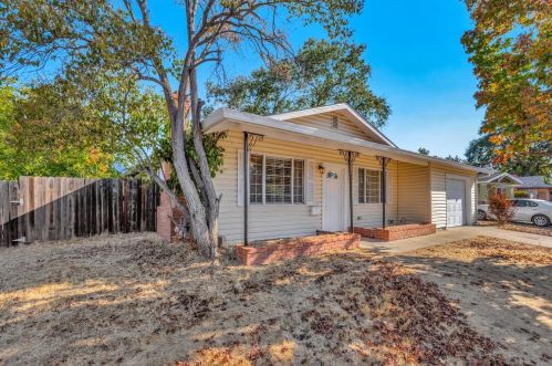 1323 School St, Folsom CA  95630-3335 exterior