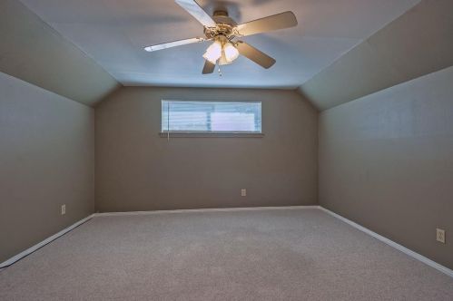 2664 Beechmont Dr, Dallas TX 75228-4224 exterior