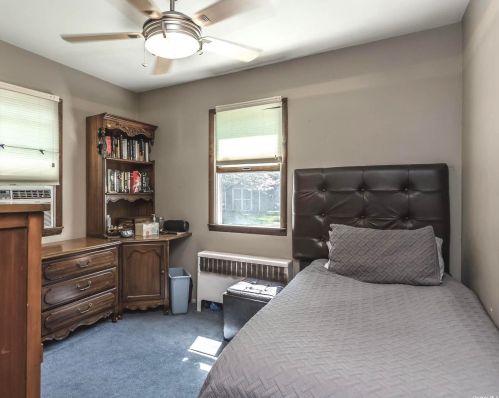 1638 Louis Kossuth Ave, Bohemia NY 11716-1514 exterior