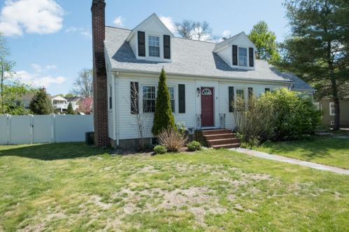 12 Collins St, Danvers MA 01923-2623 exterior