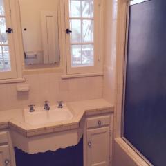 1000 La Jolla Ave, Los Angeles CA  90035-2523 exterior