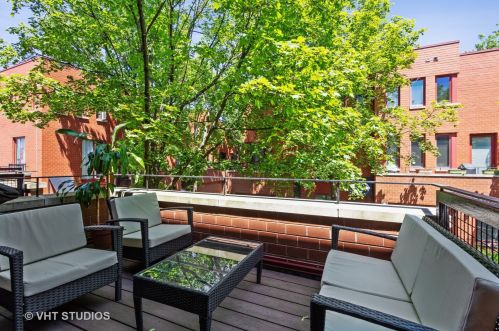 1320 Federal St, Chicago IL  60605-3442 exterior