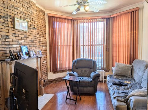 6615 Vernon Ave, Chicago IL 60637-3215 exterior