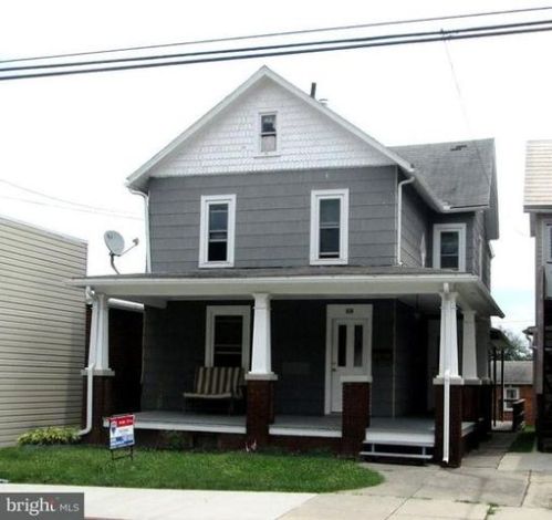 419 Middle St, Hanover PA  17331-2032 exterior