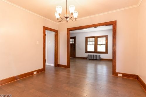 112 Woodside Rd, Maplewood NJ  07040-1951 exterior