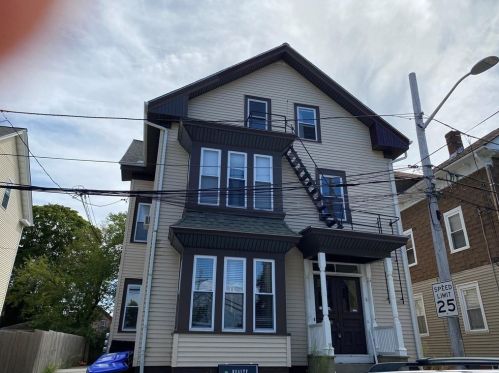 6 Mansfield St, Providence RI 02908-3715 exterior