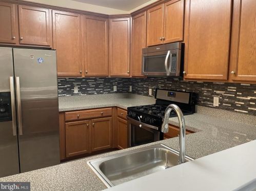 1341 Sierra Dr, Trenton NJ  08619-2069 exterior