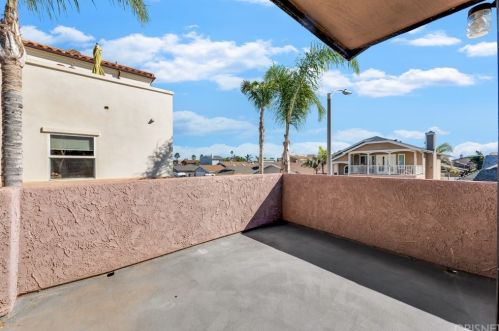 5356 Driftwood St, Oxnard CA 93035-1032 exterior