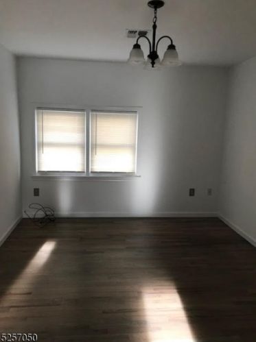 52 Bartell Pl, Clark NJ  07066-2447 exterior