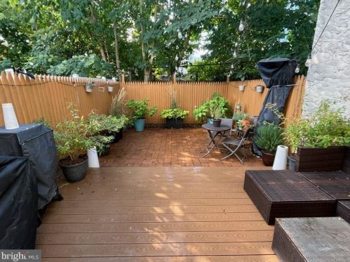 2316 Ellsworth St, Philadelphia PA 19146-2420 exterior