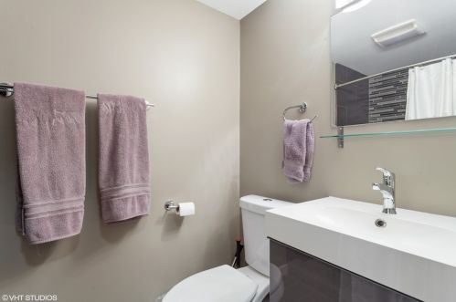 1939 Monticello Ave, Chicago IL 60647-2312 exterior