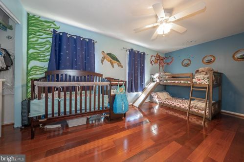 121 Bowater Ct, Media PA exterior