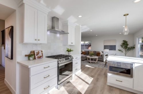 516 Buttonwood Dr, Brea CA 92821-3525 exterior