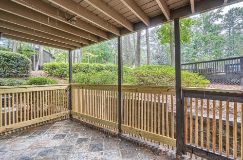 2003 Cumberland Ct, Smyrna GA 30080-8663 exterior