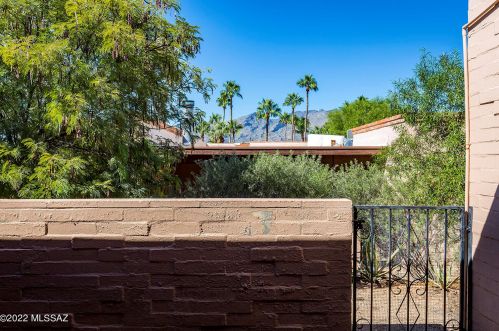 4231 Presidio Rd, Tucson AZ  85712-1044 exterior