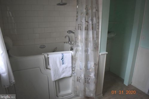 471 Grant Dr, Hanover PA 17331-1431 exterior