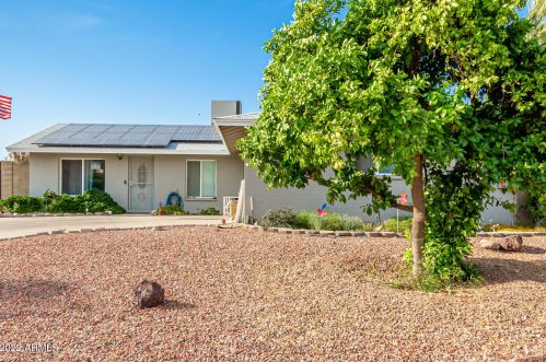 3732 Crocus Dr, Phoenix AZ 85053-5316 exterior