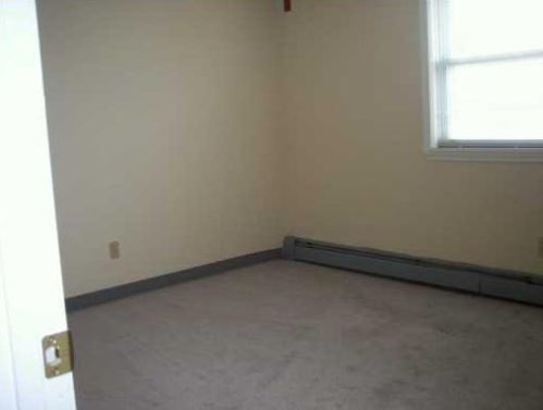 20 Hurdis St, Providence, RI 02904-4970