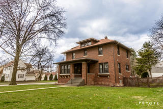 415 Catherine St, Joliet, IL 60435-5860