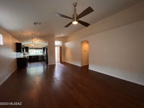 2341 Emerald Lake Ct, Tucson AZ  85749-7925 exterior