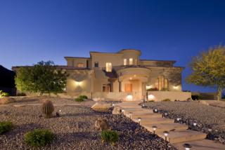 3520 Kachina Dr, Phoenix, AZ 85044-3429