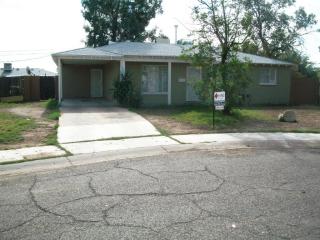 5035 Minnezona Ave, Phoenix AZ  85031-1336 exterior