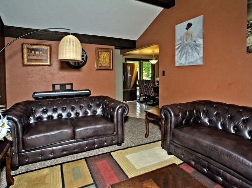 1518 Greendale Dr, Pittsburgh PA 15239-1144 exterior