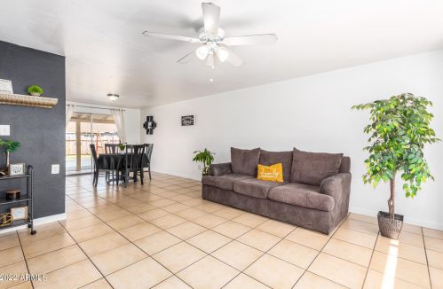 2221 61 Dr, Phoenix AZ 85033-4603 exterior