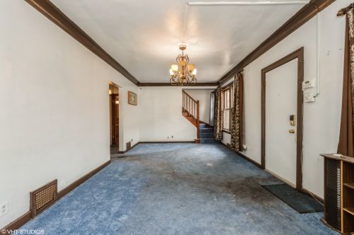 8929 Throop St, Chicago, IL 60620-3406