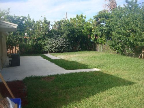 2681 1st St, Boynton Beach, FL 33435-1801