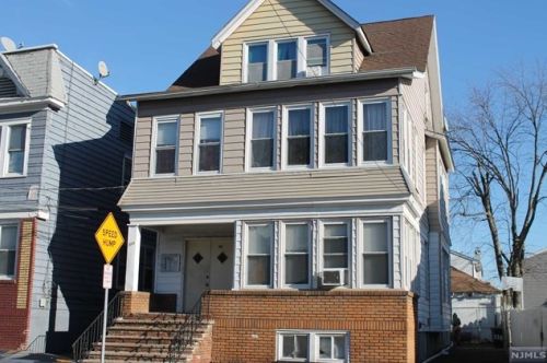 216 Myrtle Ave, Irvington, NJ 07111-2656